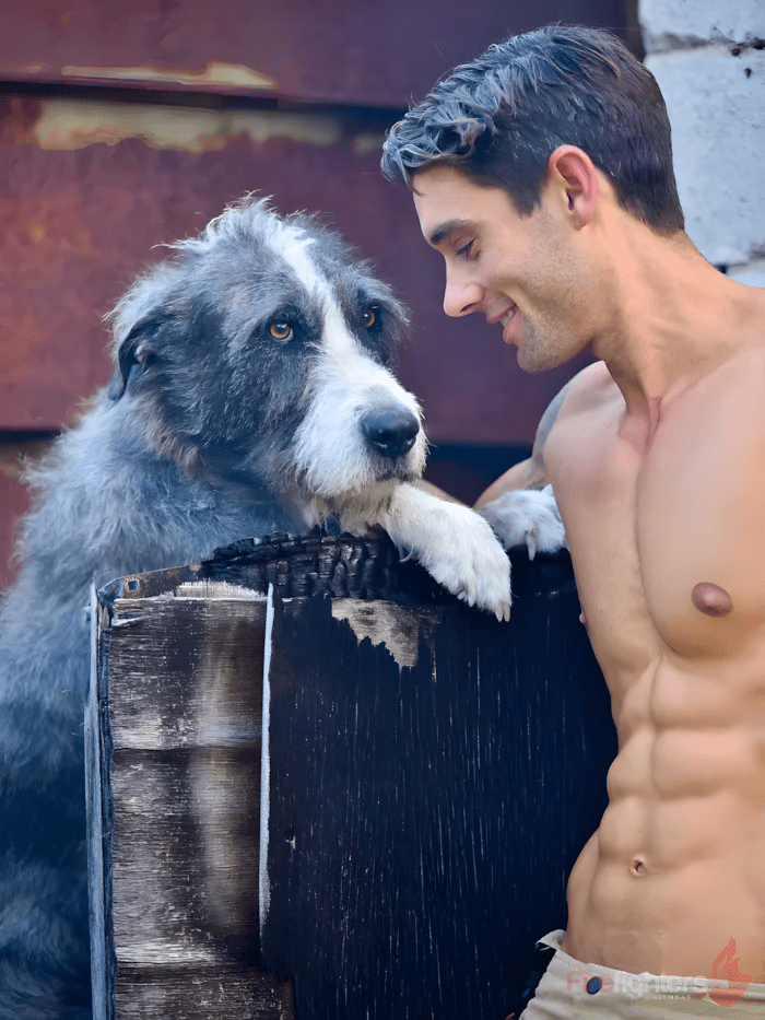 Ausztral tuzoltok pozoltak mentett allatokkal15.jpg