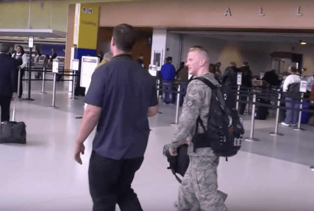 r&eacute;gneml&aacute;tottbar&aacute;t 